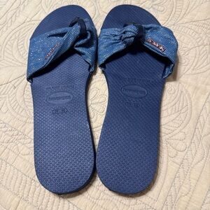 Havaianas Blue Sandals size 9-10 women’s like new